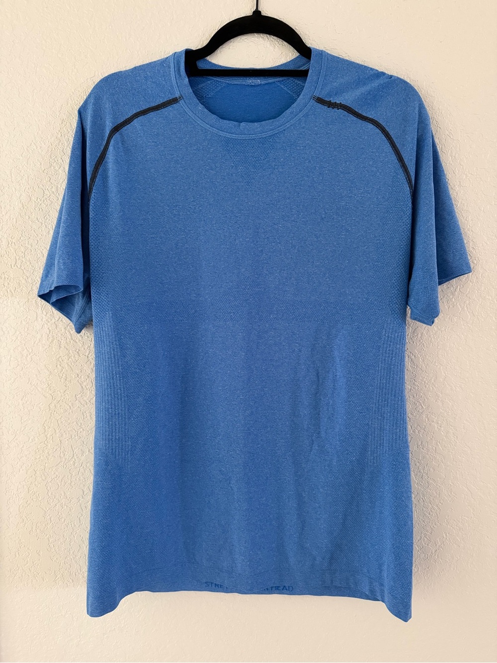 Lululemon Metal Vent Tech Short Sleeve Training Tee Blue Size M / 19.5" P2P
